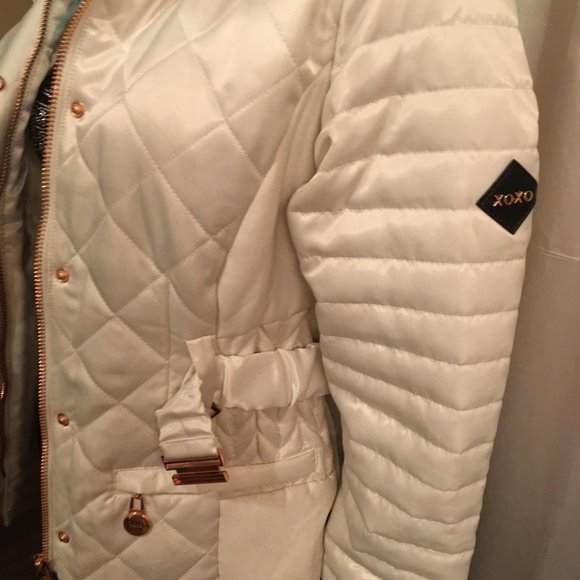 RARE gorgeous vinatge brand new satin xo xo puffer jacket with gold hardware! - Picture 10 of 16